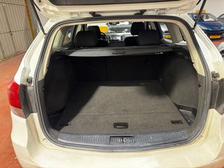 Chevrolet Cruze 1.6 LT familiar