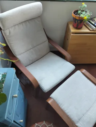 Sillón y Reposapiés POÄNG IKEA Beige