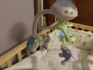 Proyector musical cuna Fisher Price