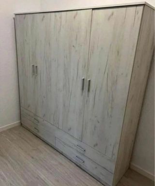 Armario de 4 puertas con cajones – Gran capacidad