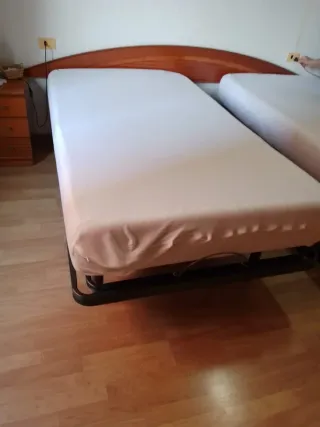 Cama articulada motorizada 105cm con mando.