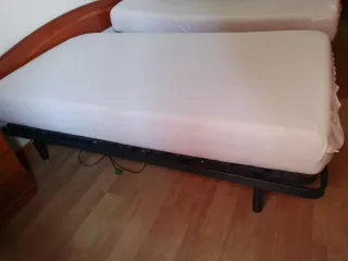 Cama articulada motorizada 105cm con mando.