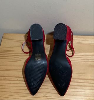 Zapatos tacón rojos con tiras