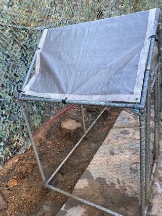 Gallinero metálico con recinto de corral