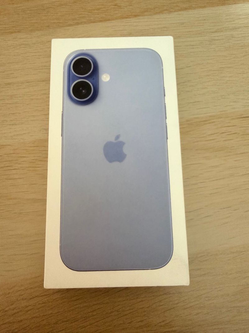 iPhone 17 azul