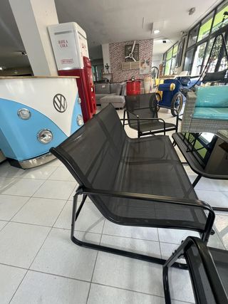 Conjunto Exterior Metálico Negro