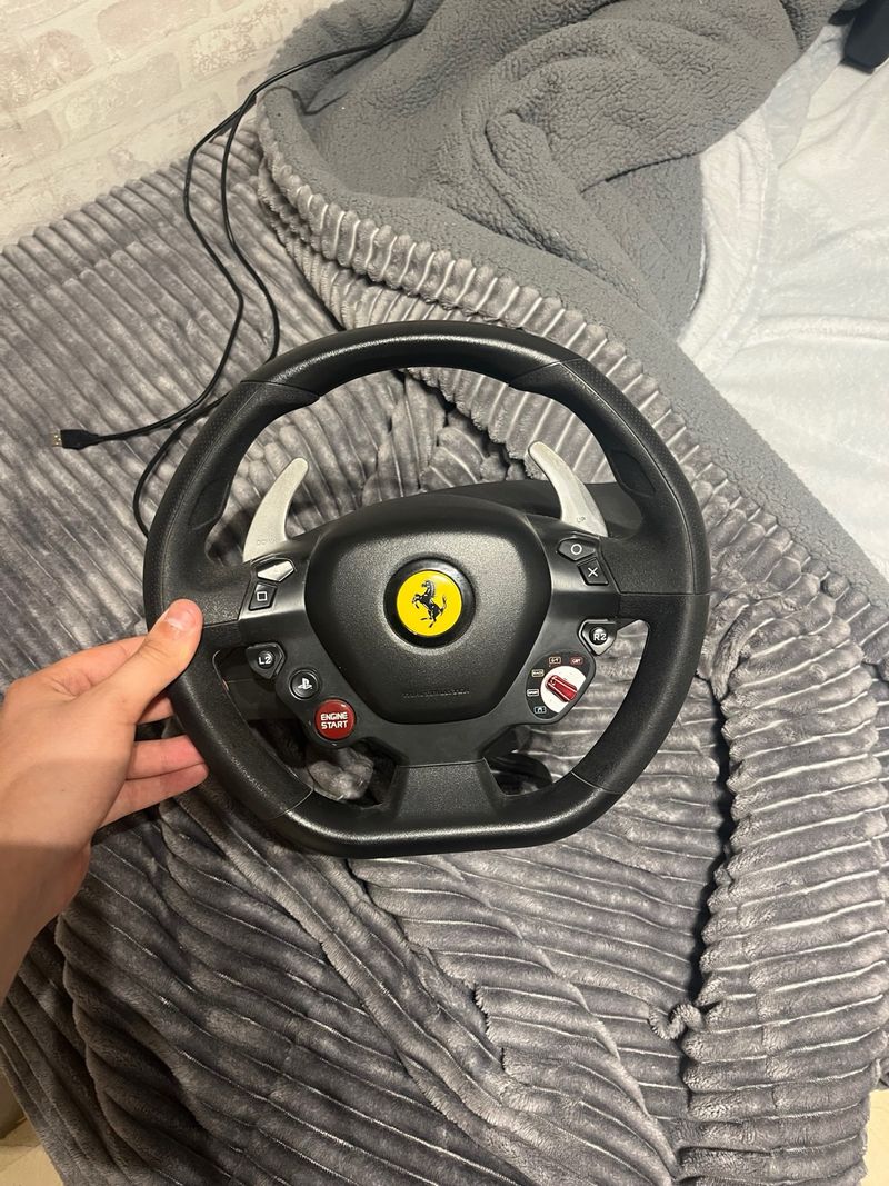 Volante Ferrari 488 GTB T80 + Pedales