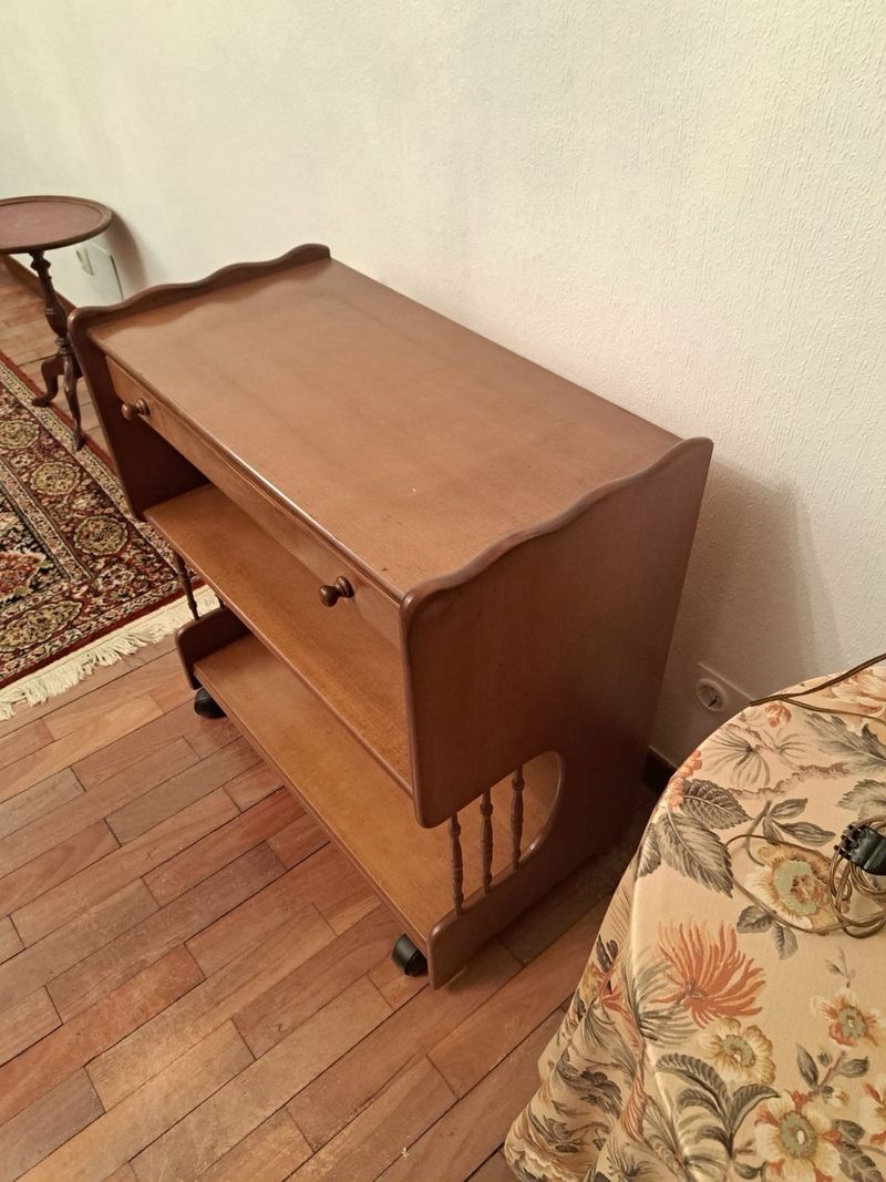 Mesa auxiliar con ruedas para TV afbeelding 3