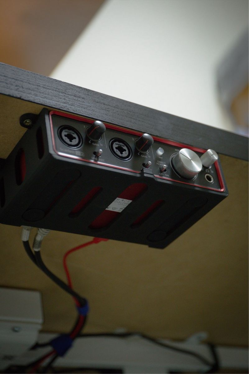 Focusrite Scarlett 2i2 3th Gen Soporte afbeelding 6