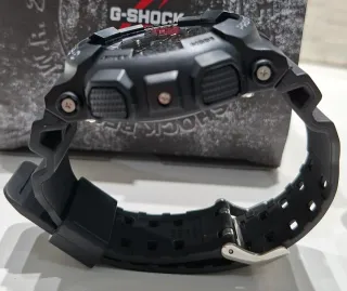 Reloj Casio G-Shock Negro y Plateado