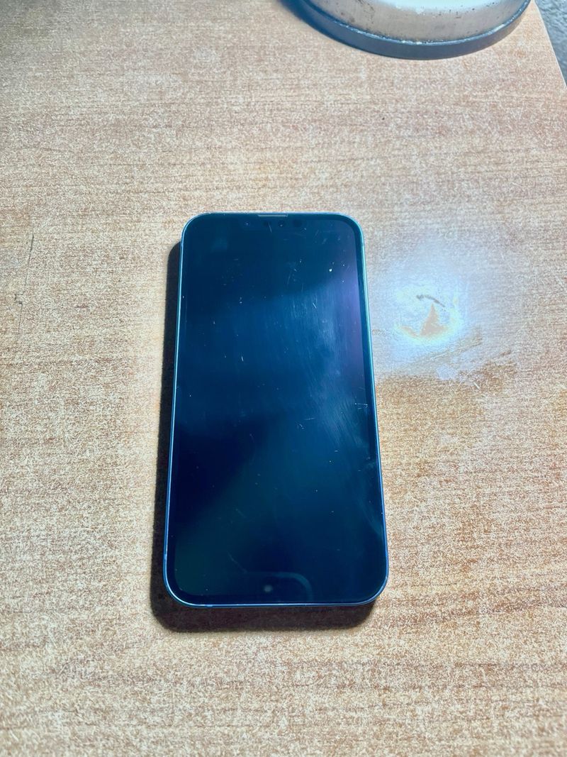 iPhone 13 Azul afbeelding 3