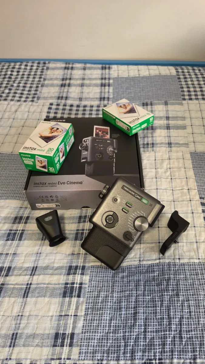 Fujifilm instax Mini Evo Cinema