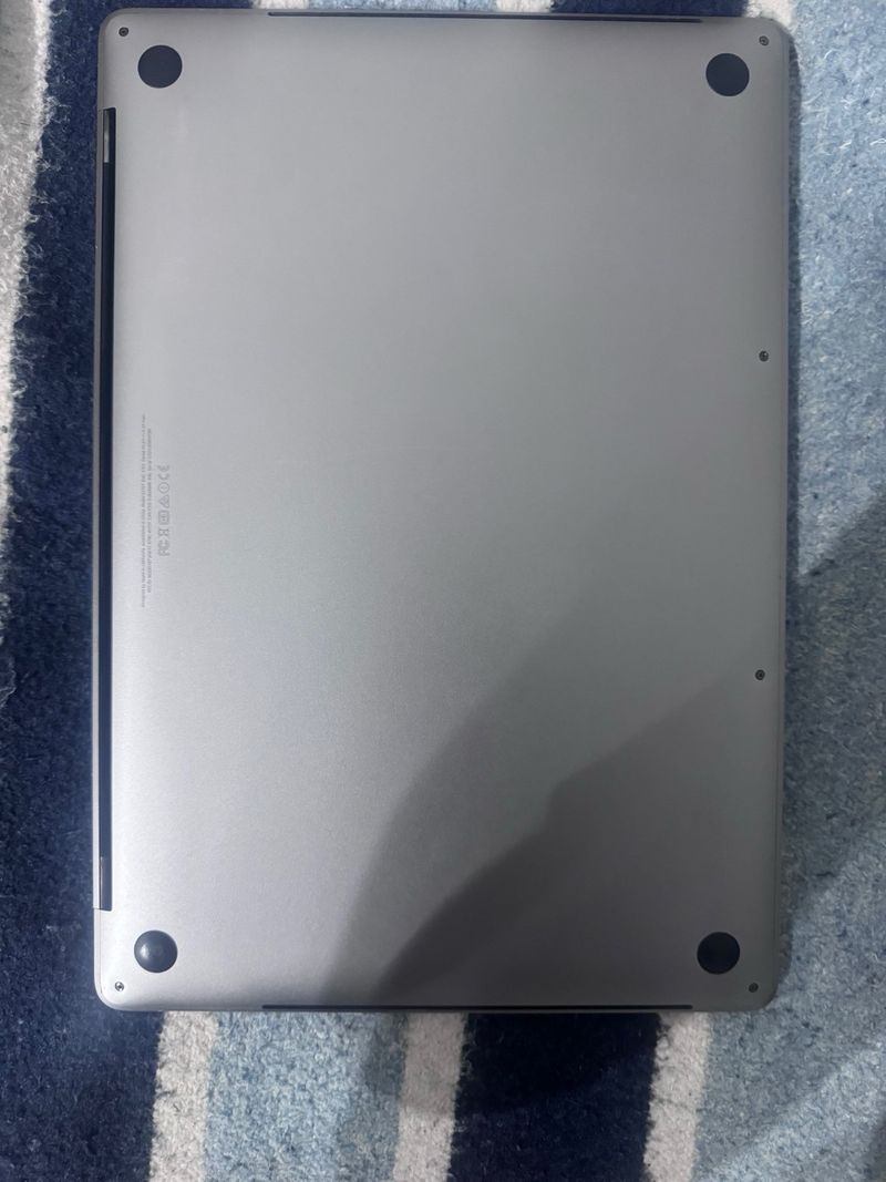 Macbook Pro 15 2017 para reparar o usar las partes afbeelding 4