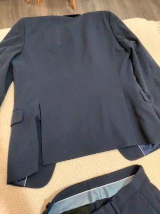 Traje de hombre azul  Chaqueta T48 y pant T 42