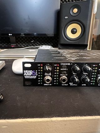 Amplificador de auriculares ART HEADAMP 6 PRO