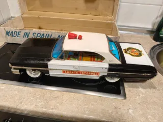 Coche Policía Rico Ford Galaxy agente interpol