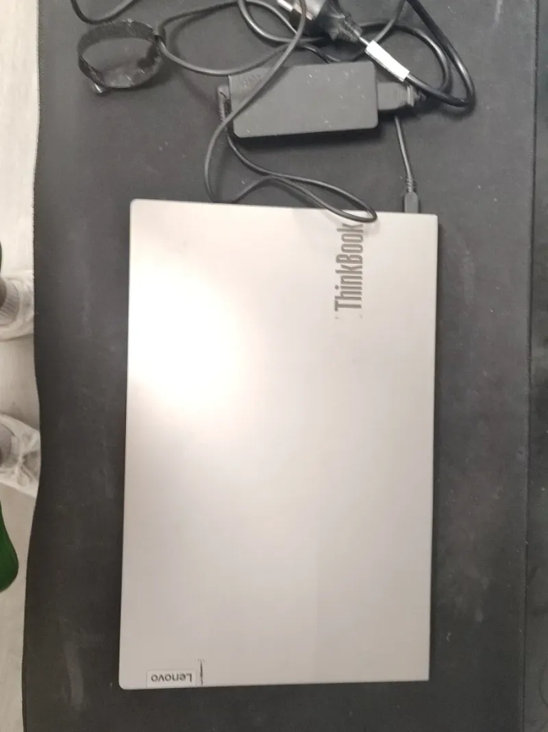 Lenovo ThinkBook i5 Portátil Gris/Plata