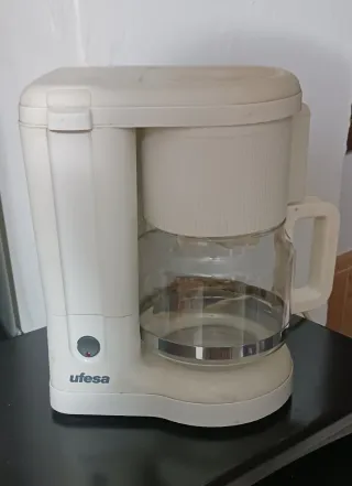 Cafetera Ufesa Goteo Blanca