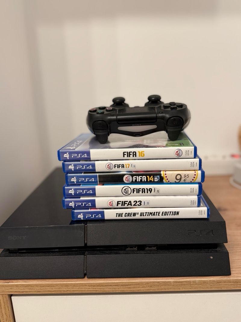 Consola PS4 + 5 Juegos FIFA y The Crew afbeelding 3