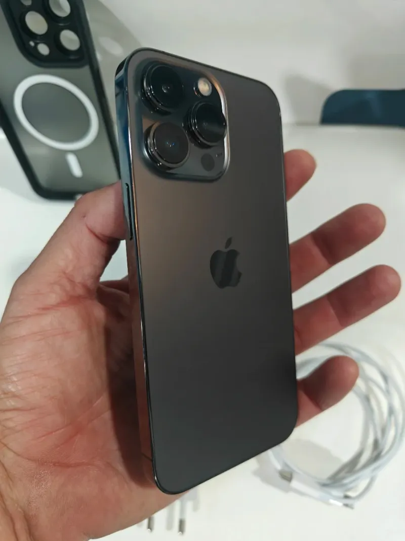 iPhone 13 Pro 256 GB Space Gray afbeelding 3