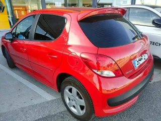 Peugeot 207 2010