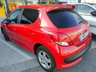Peugeot 207 2010