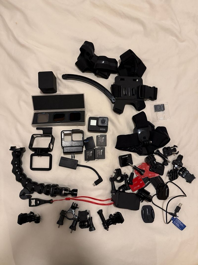 GoPro HERO7 Black 4K + Kit completo accesorios...