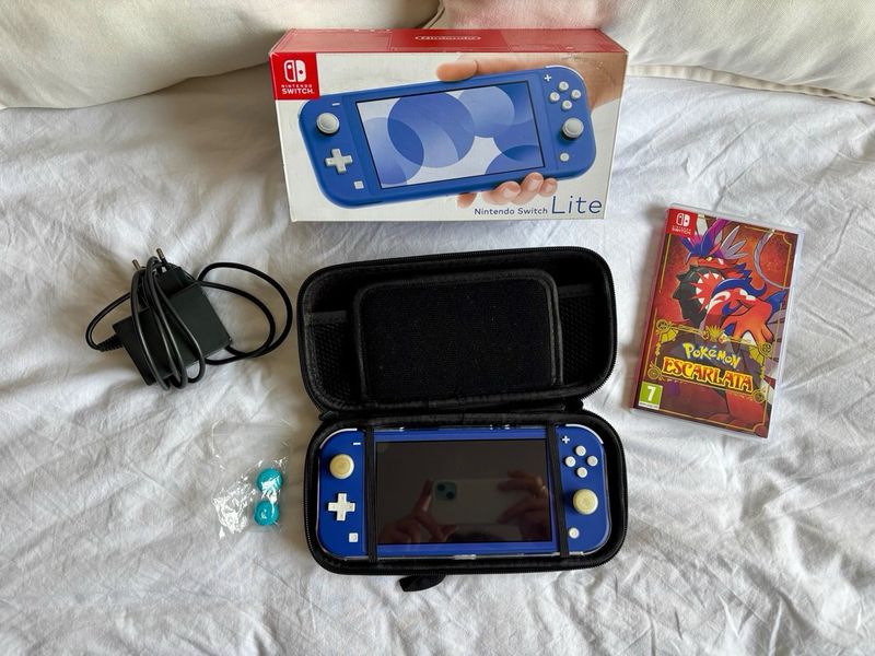 Nintendo Switch Lite Azul + Juego Pokémon afbeelding 3
