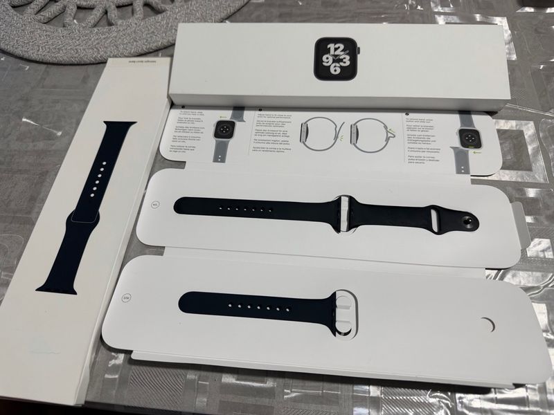 Apple Watch SE 40mm Space Gray afbeelding 3