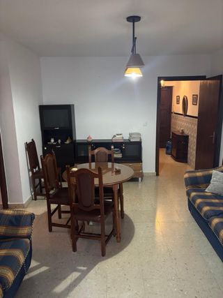 Piso ubicado en la zona del Barrio Bajo.