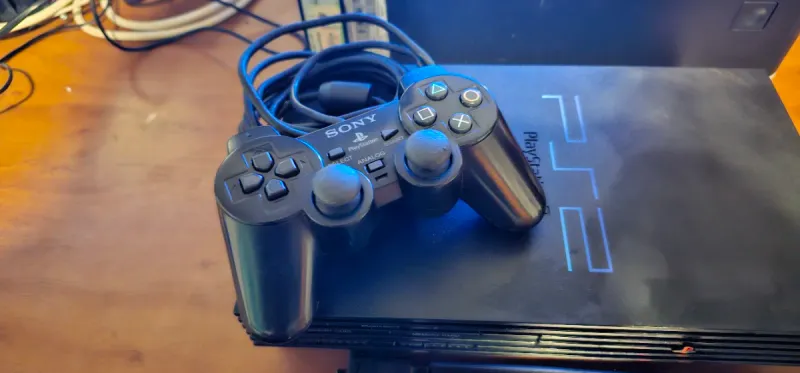 Consola PS2 Negra + Mando + 2 Juegos afbeelding 2