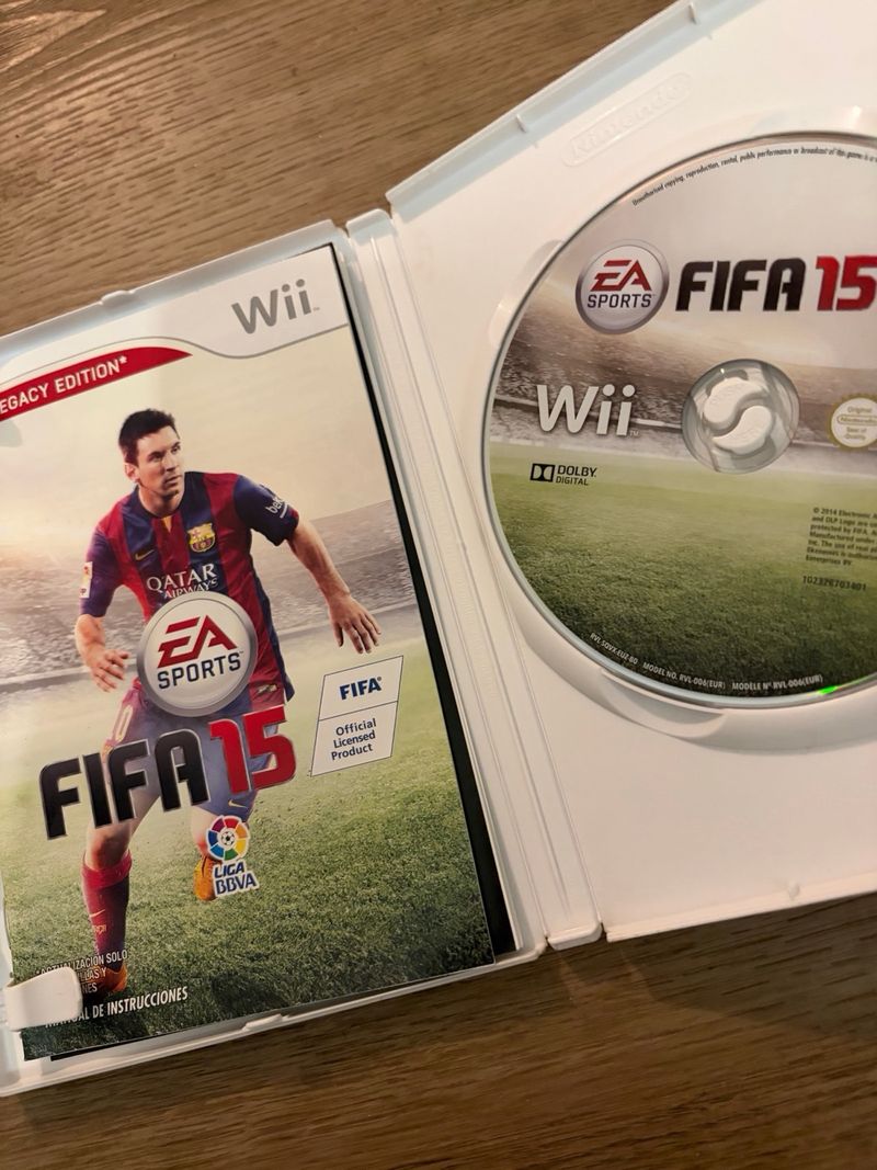 Pack 3 Juegos Wii: PES 2013, FIFA 15, FIFA 09 afbeelding 3