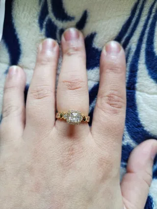 Anillo oro 18k con circonitas