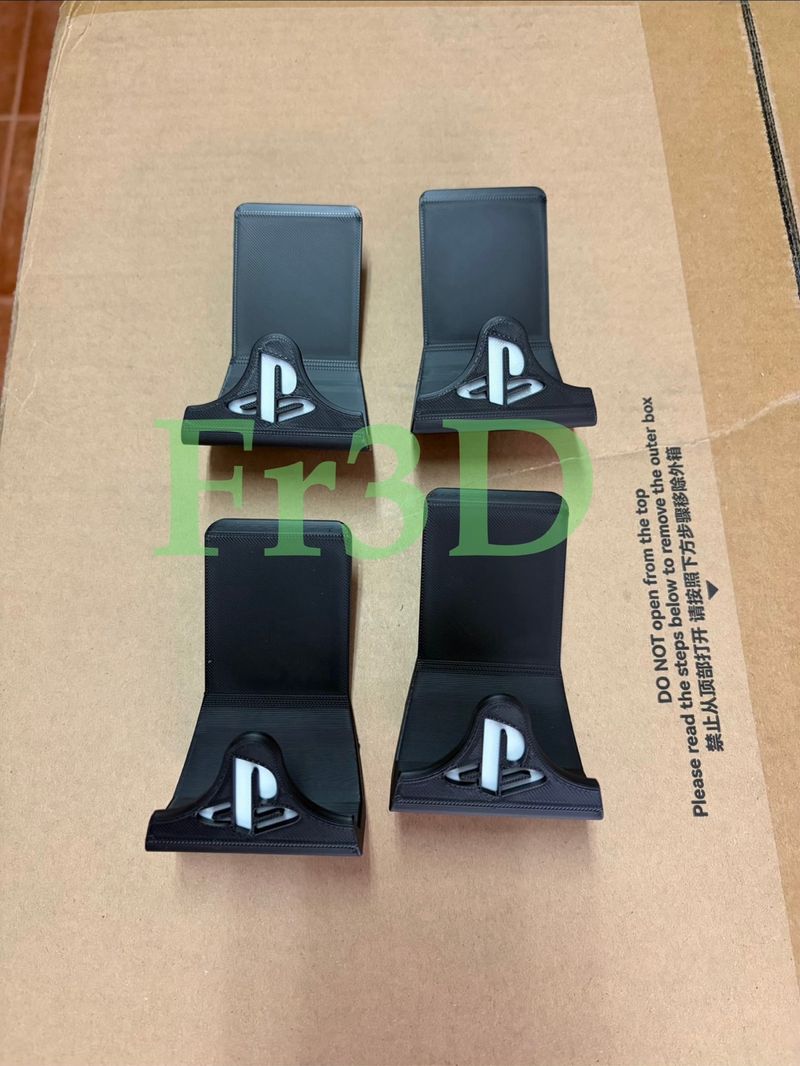 Para Kike. Soportes mando PS5