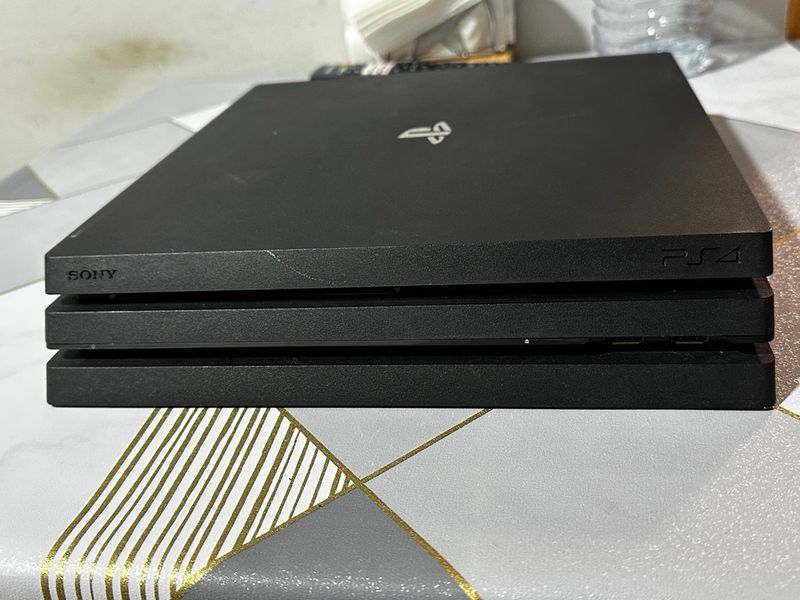 PlayStation 4 Pro (PS4 Pro) Negra afbeelding 3