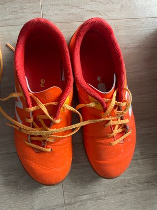 Botas fútbol New Balance Talla 33