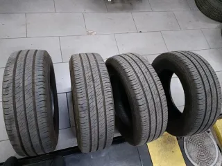 Cuatro Neumáticos Goodyear 215/65R 16C 109/107T.