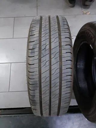 Cuatro Neumáticos Goodyear 215/65R 16C 109/107T.