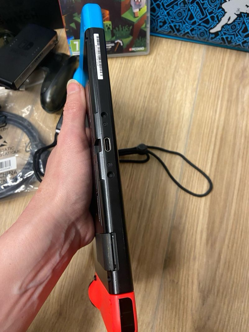 Nintendo Switch completo con funda y Minecraft afbeelding 5