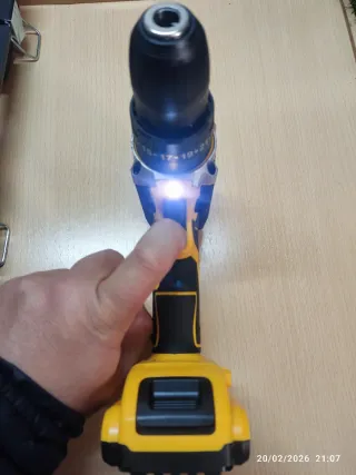 Taladro Percutor Batería + Maletín Herramientas