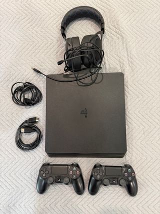 PS4 Slim Sony Negra + Accesorios