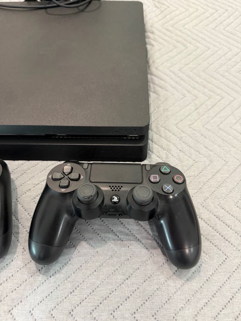 PS4 Slim Sony Negra + Accesorios afbeelding 3