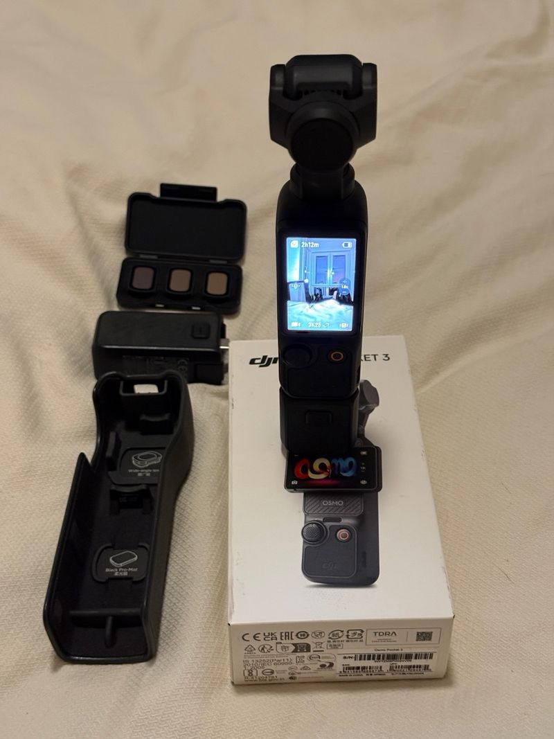 DJI Osmo Pocket 3 Creator/Kit con batería extra... afbeelding 5
