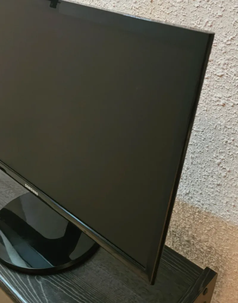 Monitor Samsung S22F350FHU Negro afbeelding 3