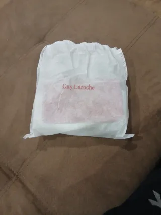 Borsetta tracolla Guy Laroche rossa e bianca