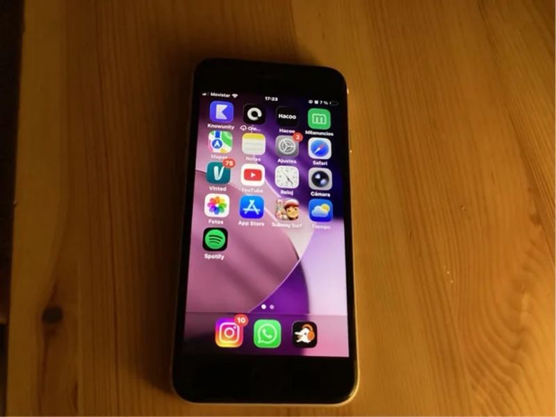 iPhone SE 2 generación 2022 Sin detalles