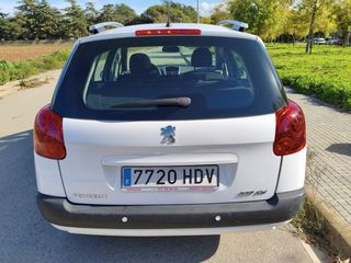 Peugeot 207 SW 2011