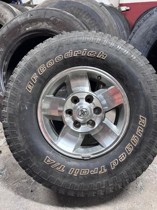 Ruedas Toyota land cruiser