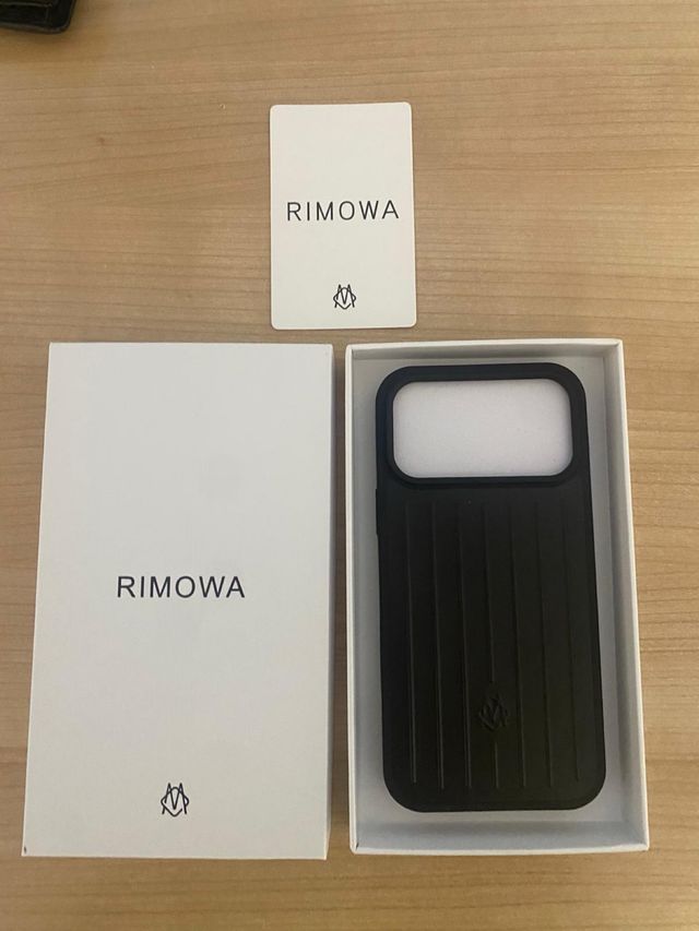 Funda Rimowa Negra iPhone 17 Pro Max