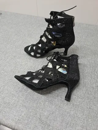 Zapatos de baile latino negros